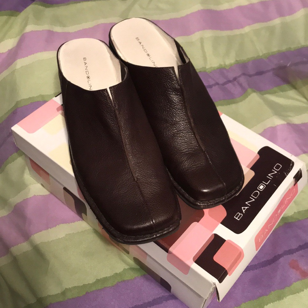 Bandolino Slide on shoes